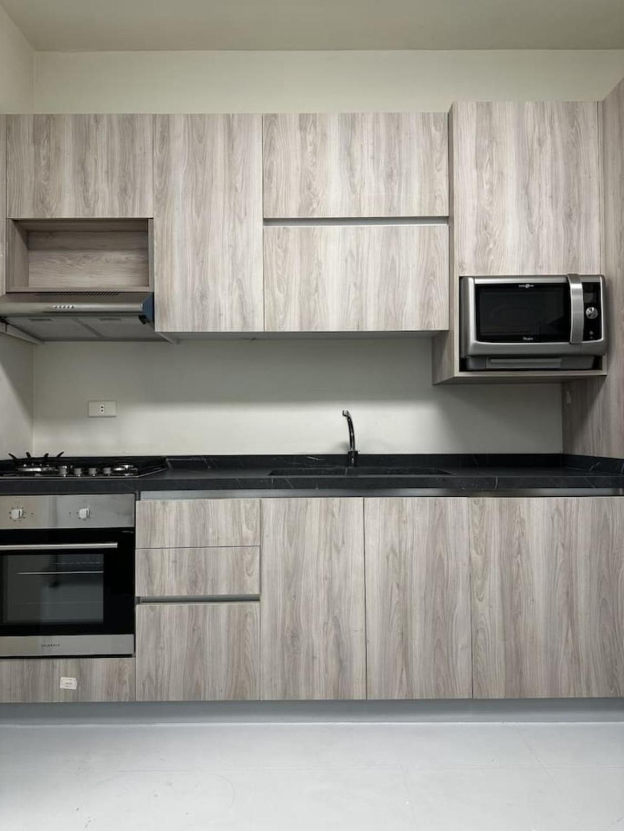 Apartment Jazz 3br Sin El Fil Beirut